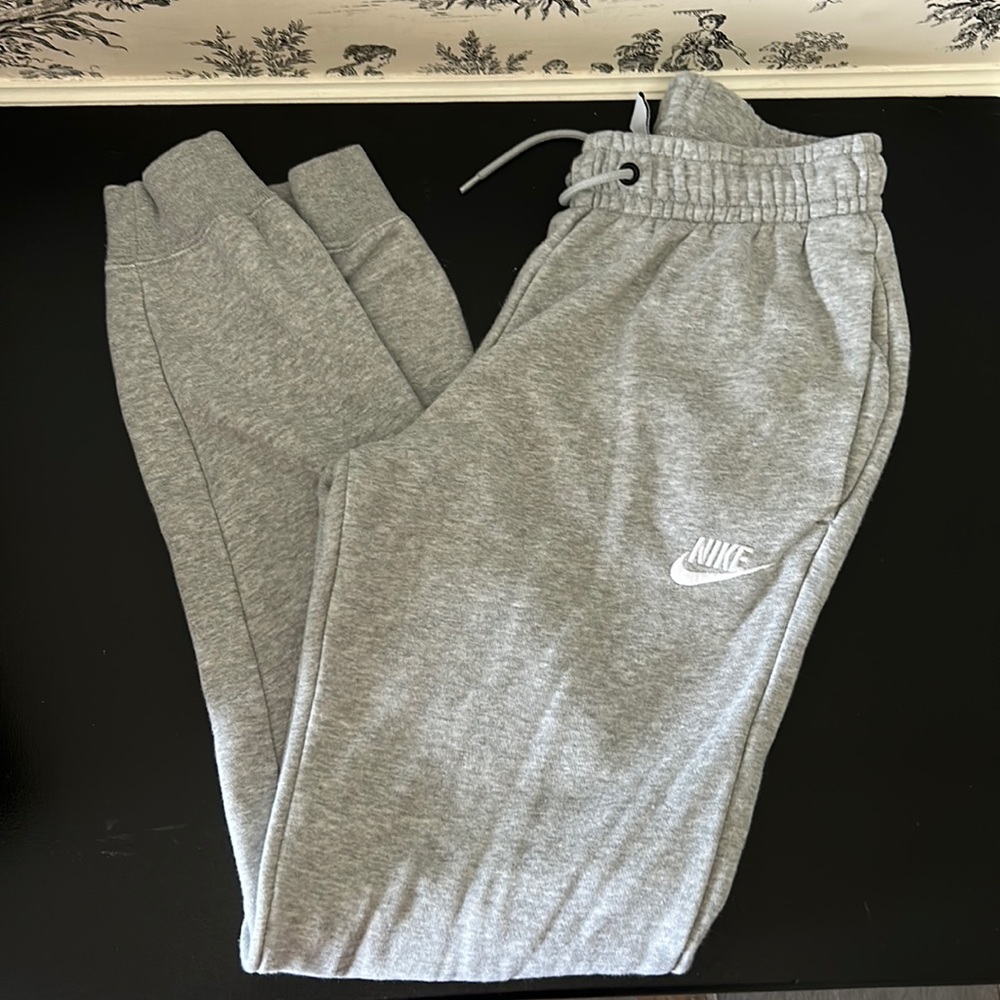 WOMENS NIKE JOGGERS
